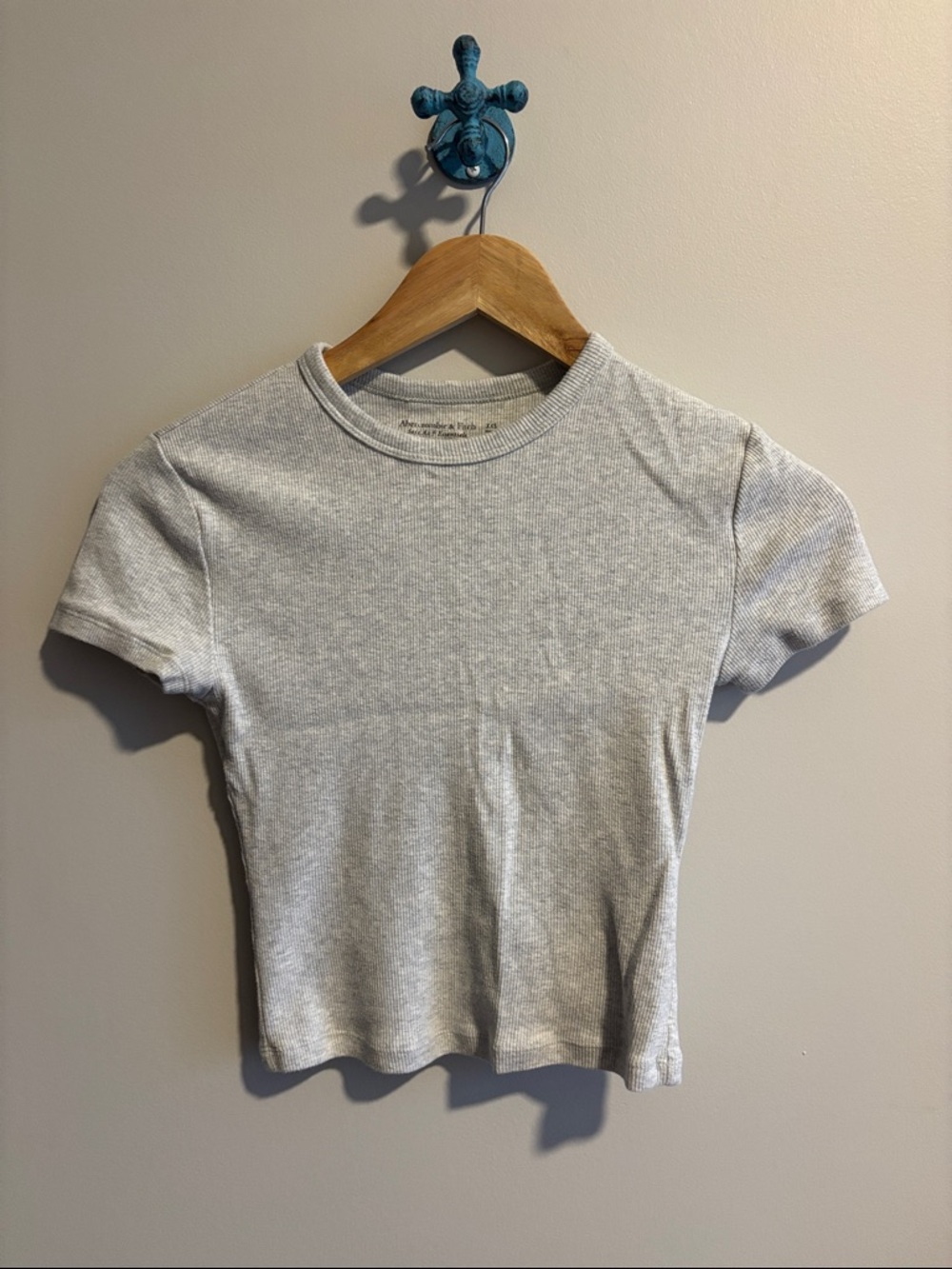 A&F Ribbed Tee size XXS